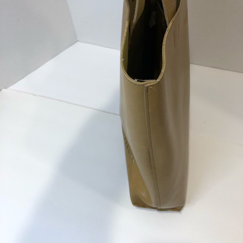 Mondani tan tote bag - Picture 9 of 15